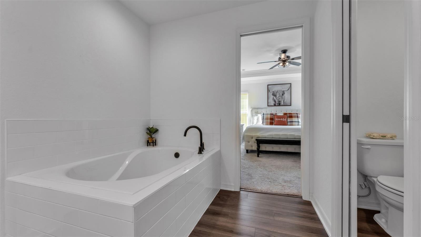 Image 23 of 44 For 6021 Eagle Pointe Drive
