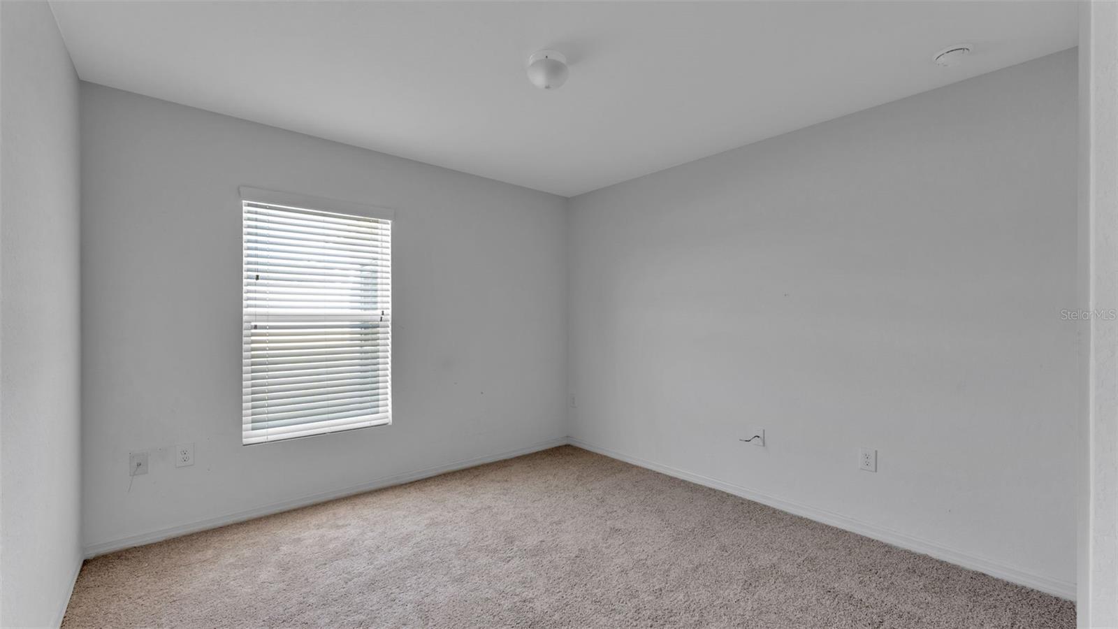Image 30 of 44 For 6021 Eagle Pointe Drive