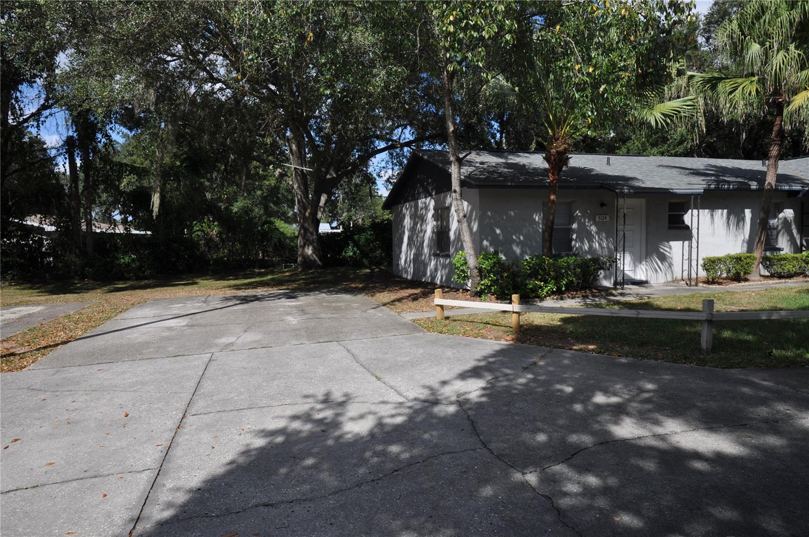 Details for 5124 Dossey Road, LAKELAND, FL 33811