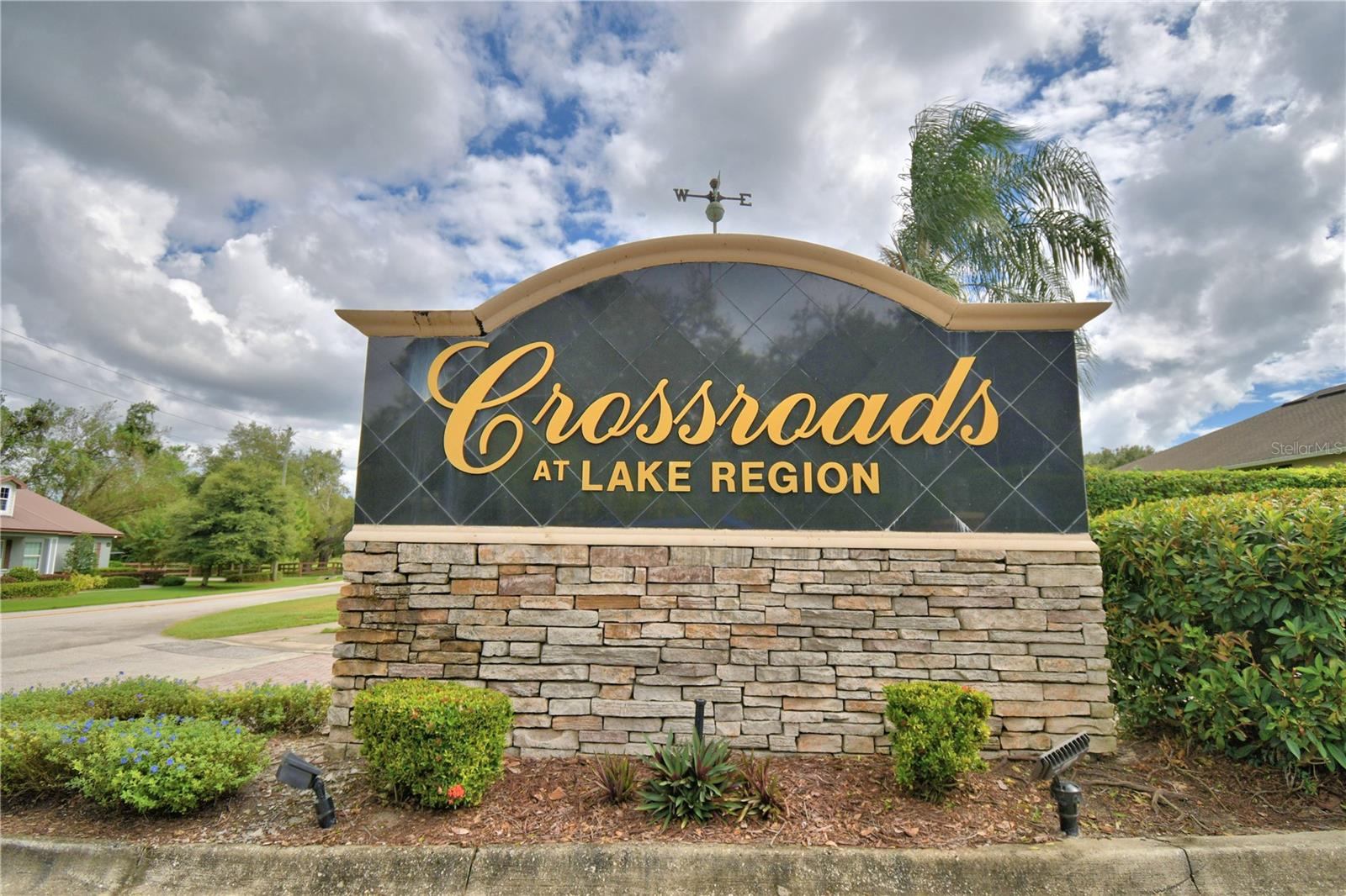 Image 99 of 100 For 1988 Crossroads Boulevard