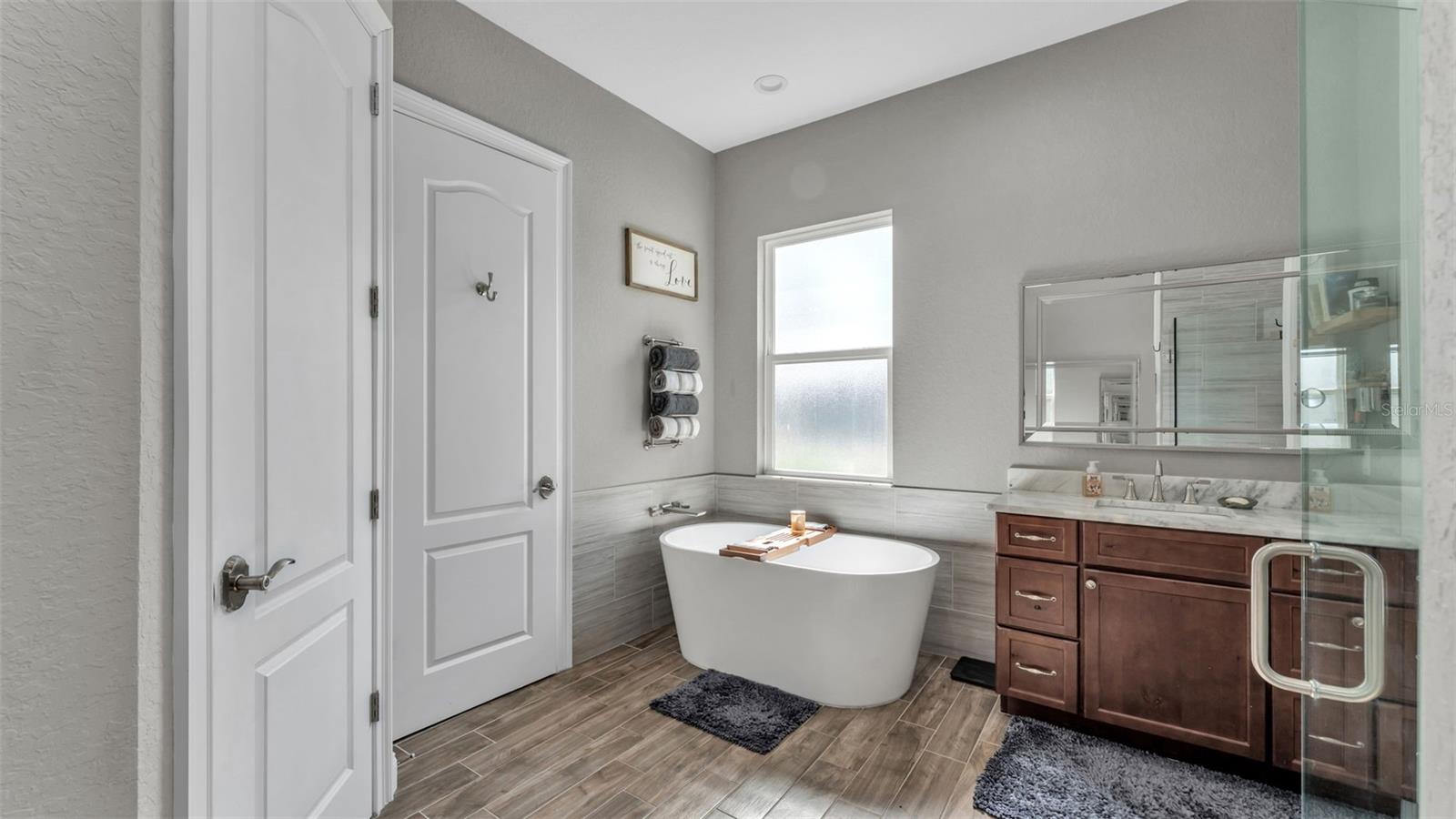 Image 36 of 61 For 6415 Pompano Drive