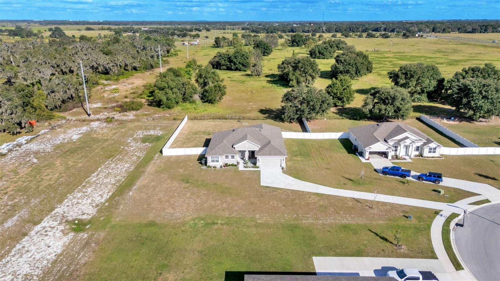 Image 2 of 55 For 940 Lochland Loop