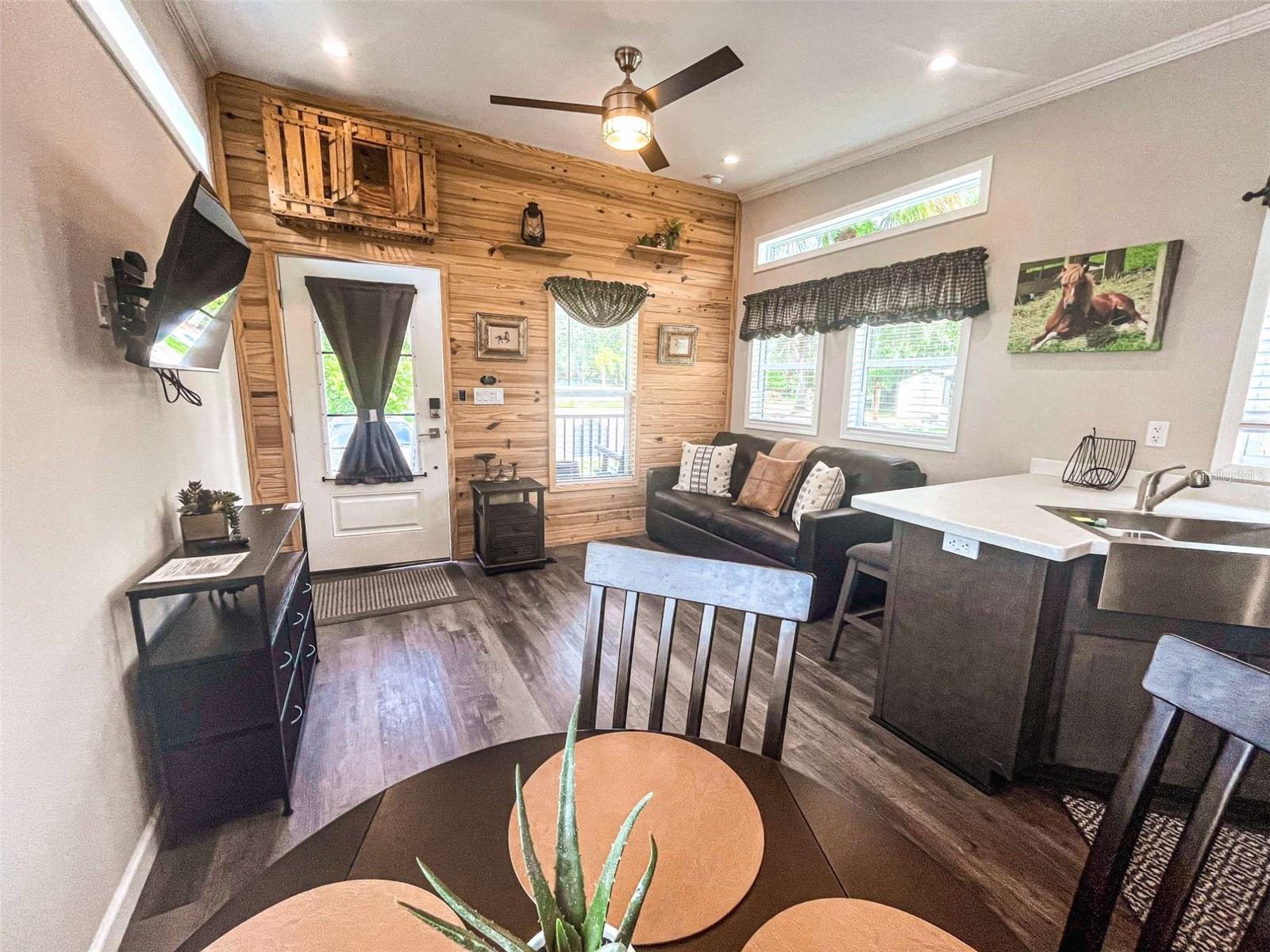 Image 5 of 21 For 107 Long Hammock Drive