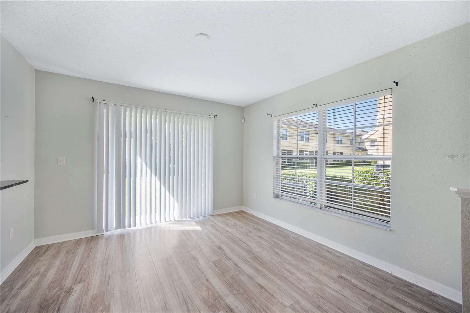Image 11 of 29 For 5394 River Rock Road