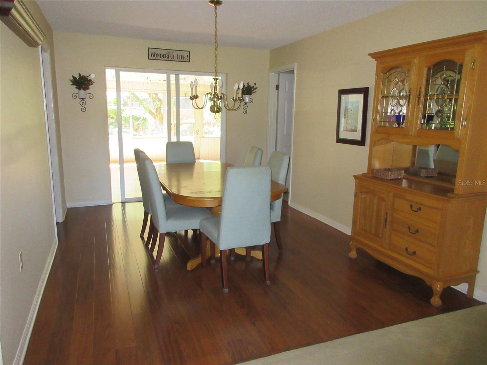 Image 6 of 30 For 1319 Fairlee Street