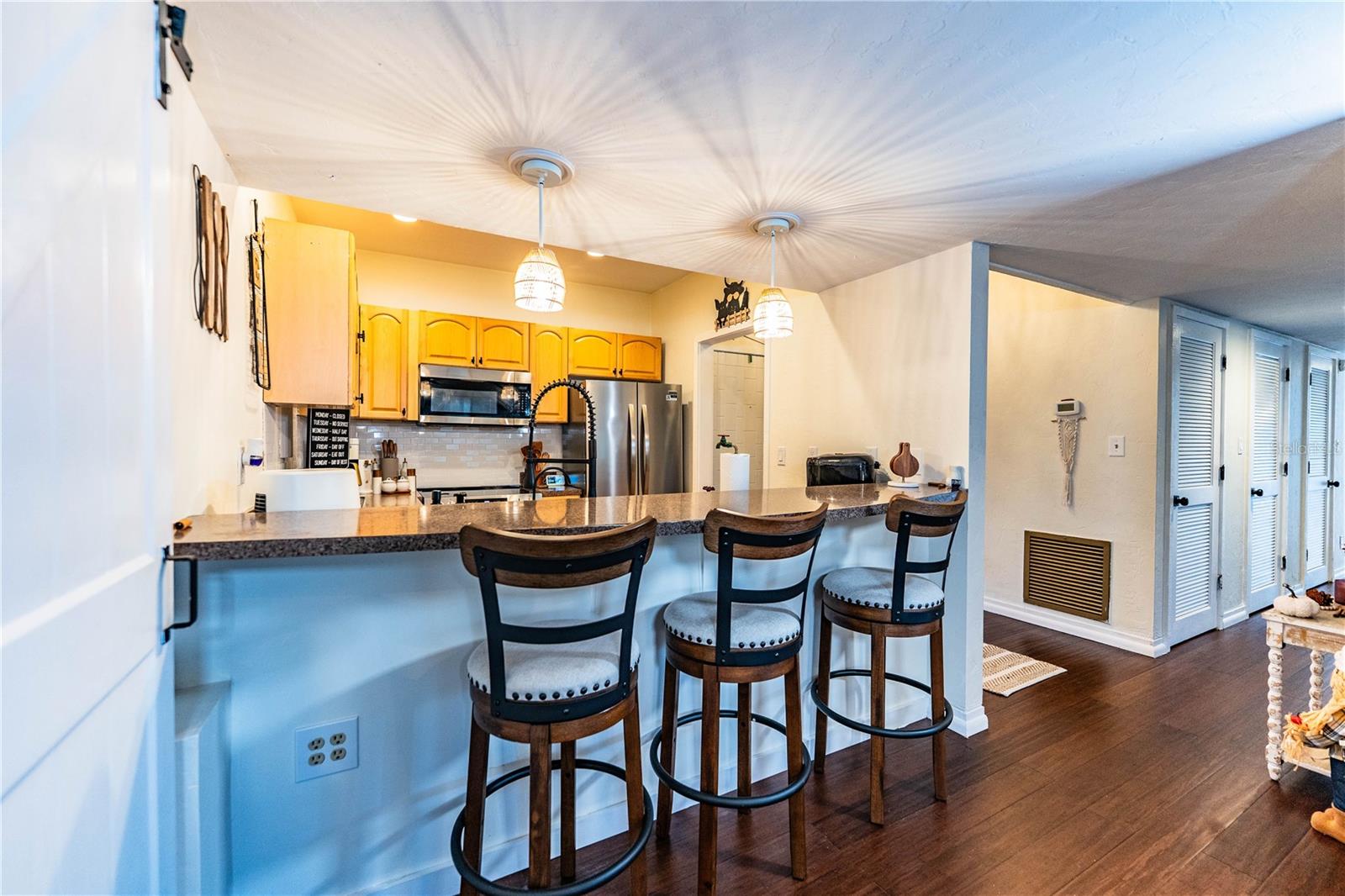 Image 17 of 39 For 4186 Abbey Court 4186