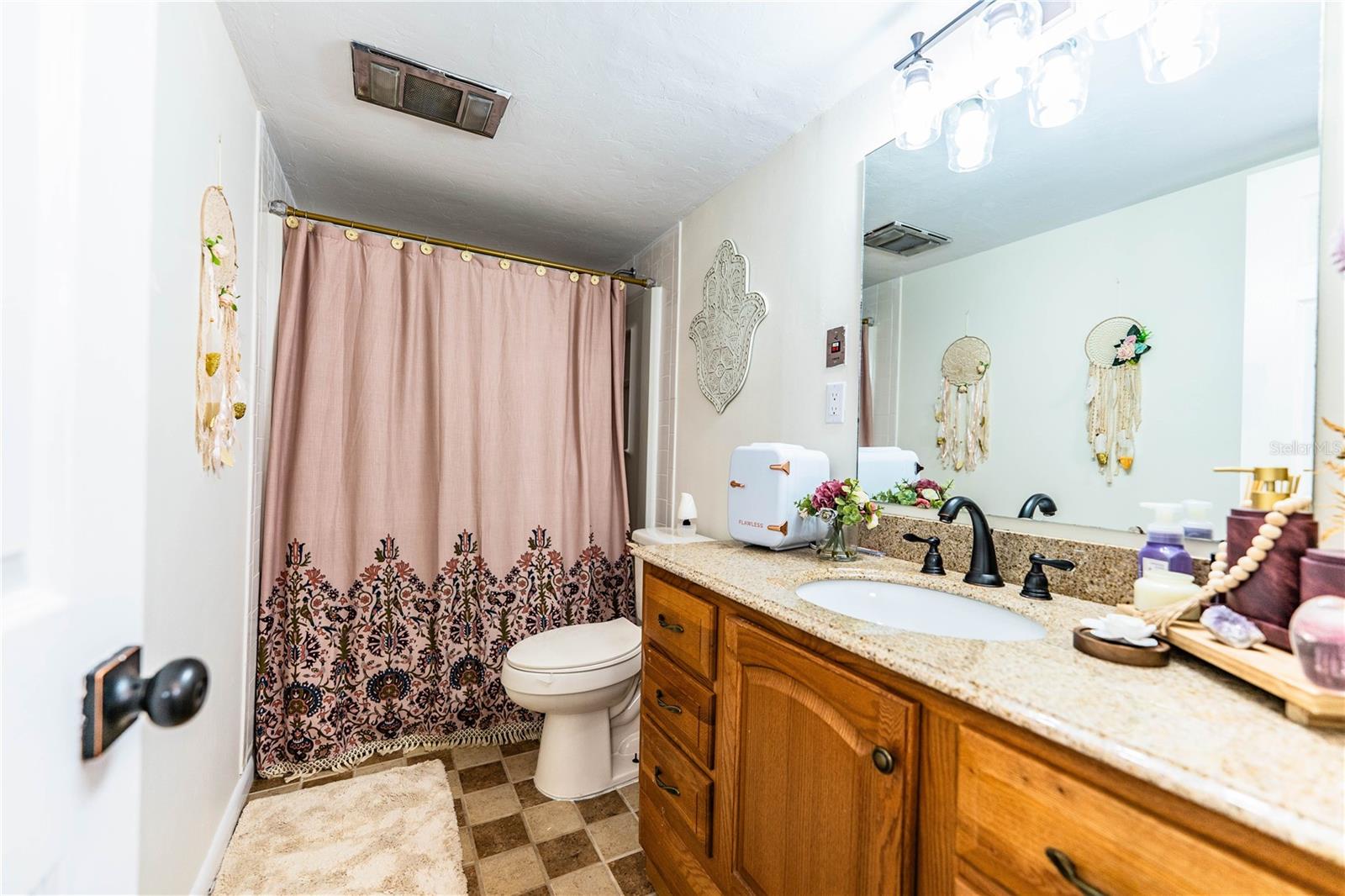 Image 30 of 39 For 4186 Abbey Court 4186