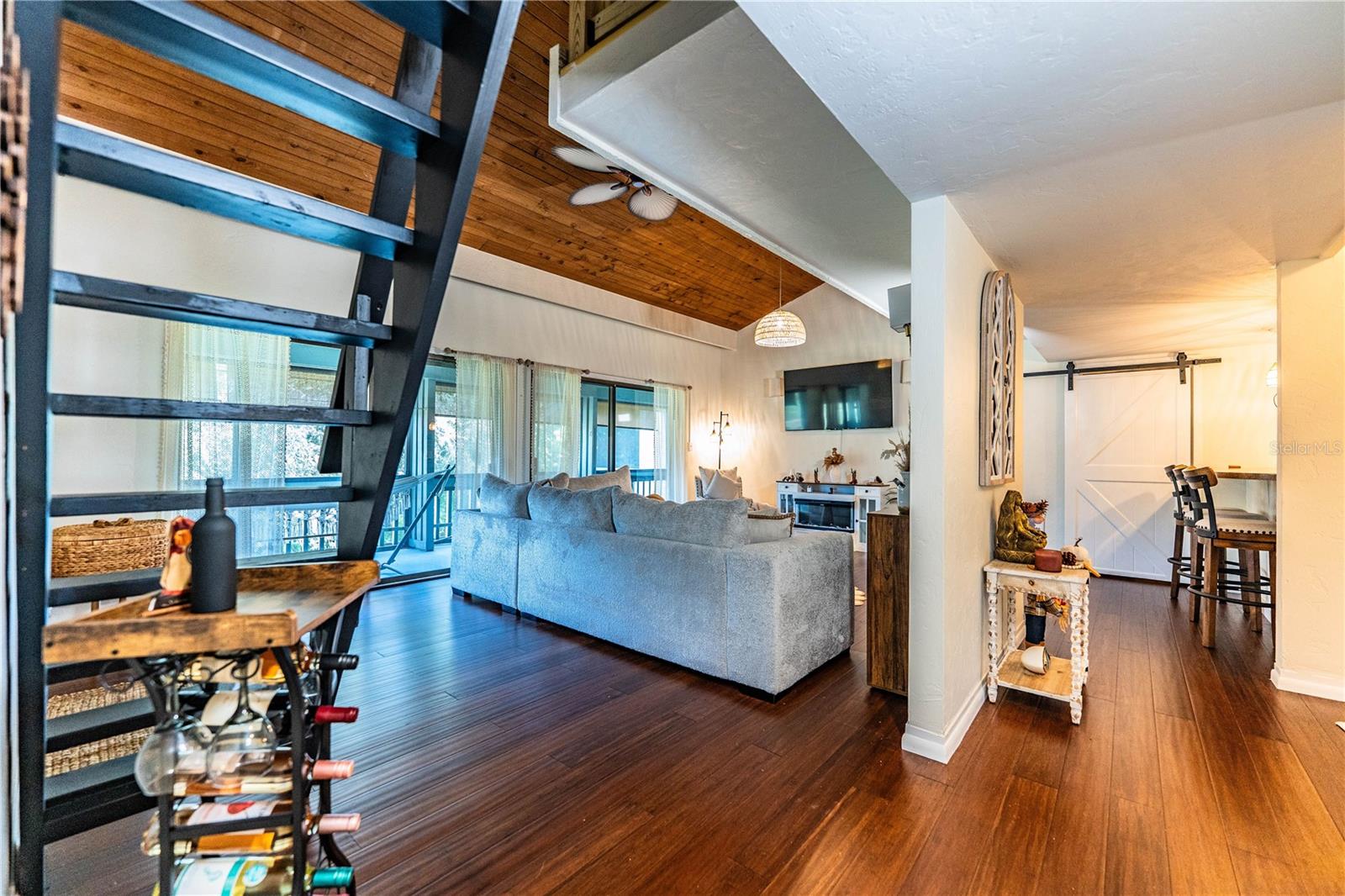 Image 8 of 39 For 4186 Abbey Court 4186