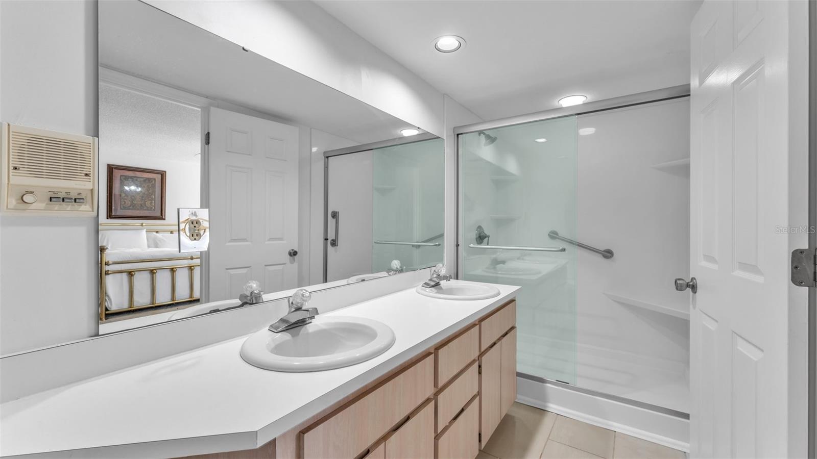 Image 11 of 22 For 1057 Colony Park Drive