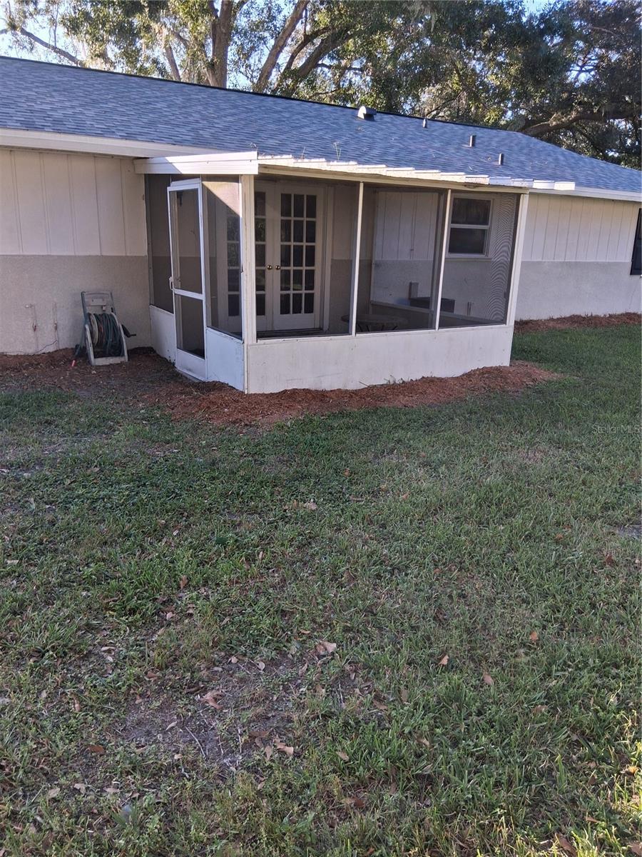 Image 14 of 16 For 7207 Sheffield