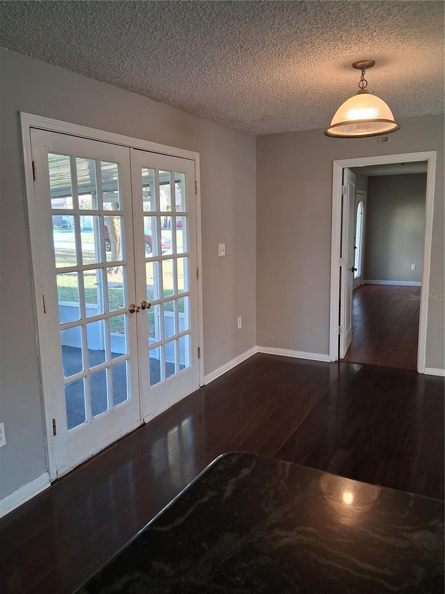 Image 6 of 16 For 7207 Sheffield