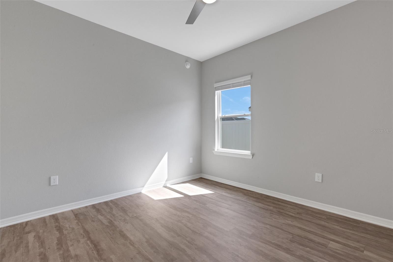 Image 25 of 49 For 149 St Thomas Drive