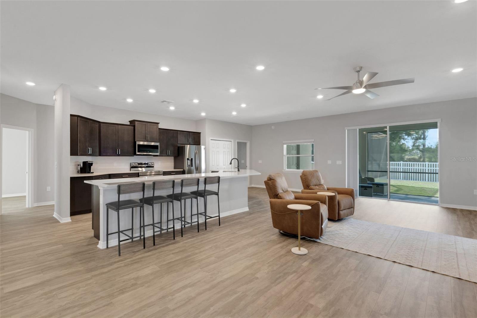 Image 6 of 49 For 149 St Thomas Drive