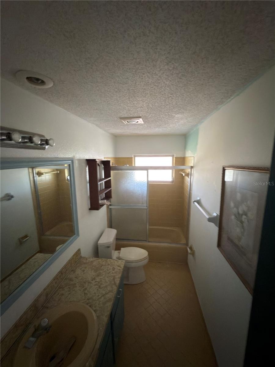 Image 10 of 18 For 2733 Pompano Drive