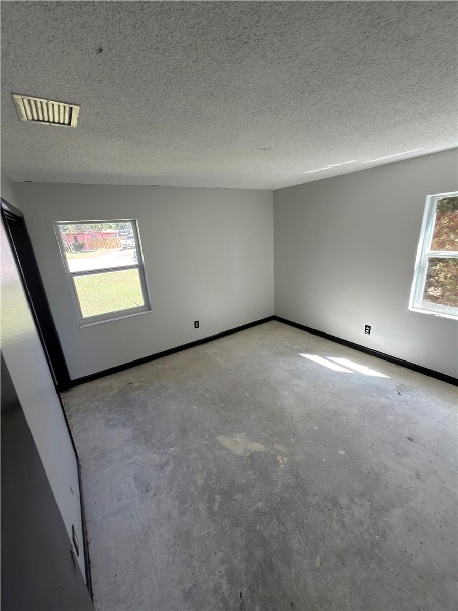 Image 11 of 18 For 2733 Pompano Drive