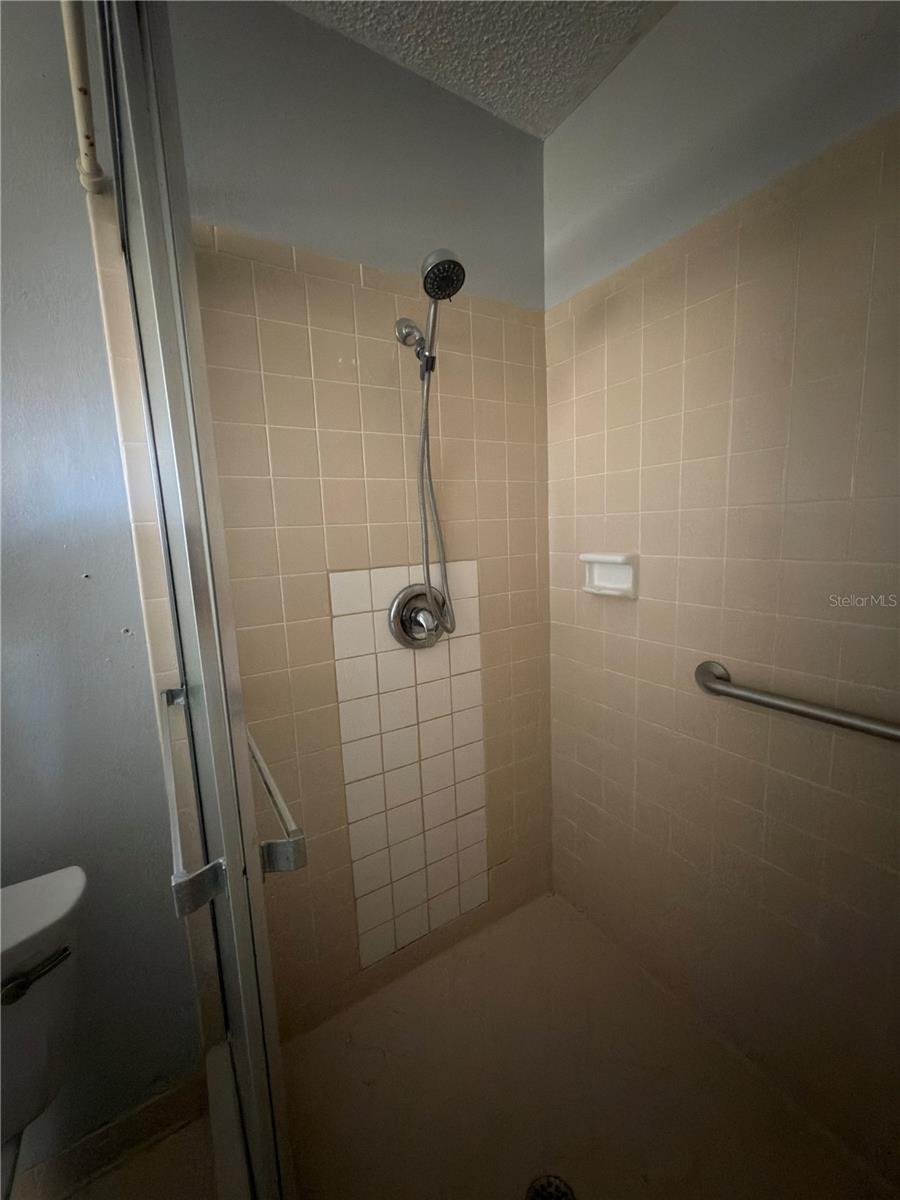 Image 15 of 18 For 2733 Pompano Drive