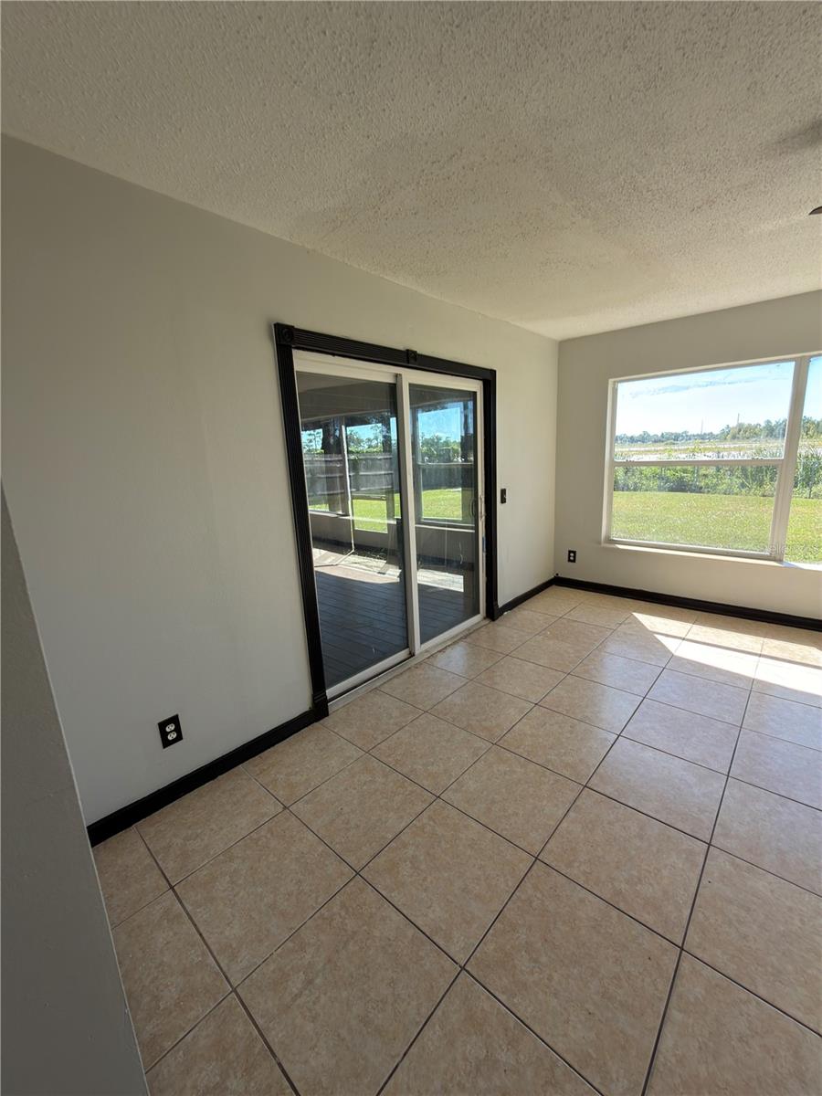 Image 3 of 18 For 2733 Pompano Drive