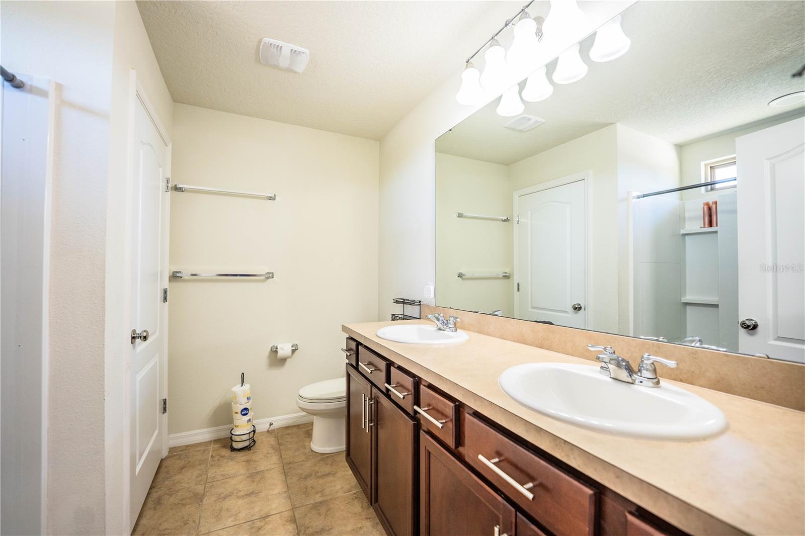 Image 35 of 68 For 8743 Conoy Avenue
