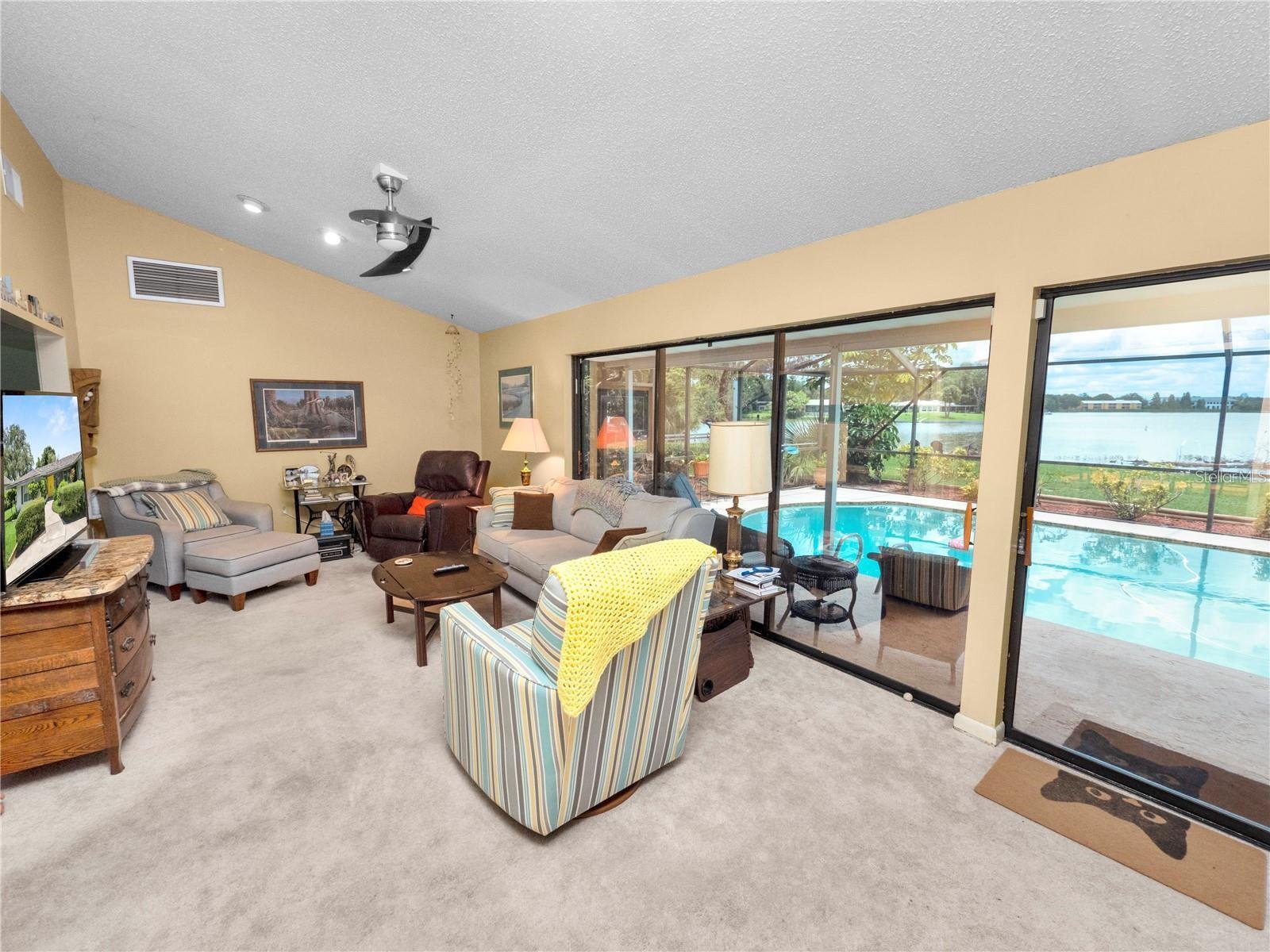 Image 18 of 49 For 2118 Lake Bentley Court