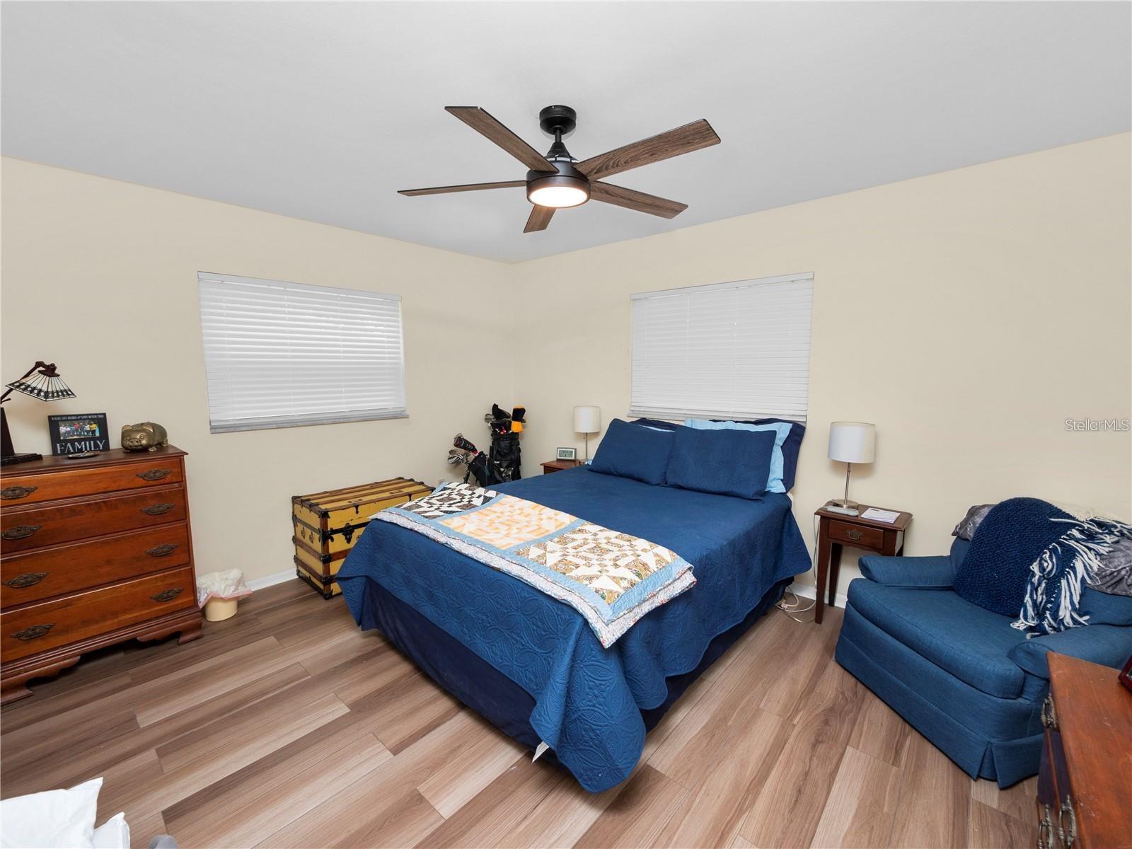 Image 32 of 49 For 2118 Lake Bentley Court