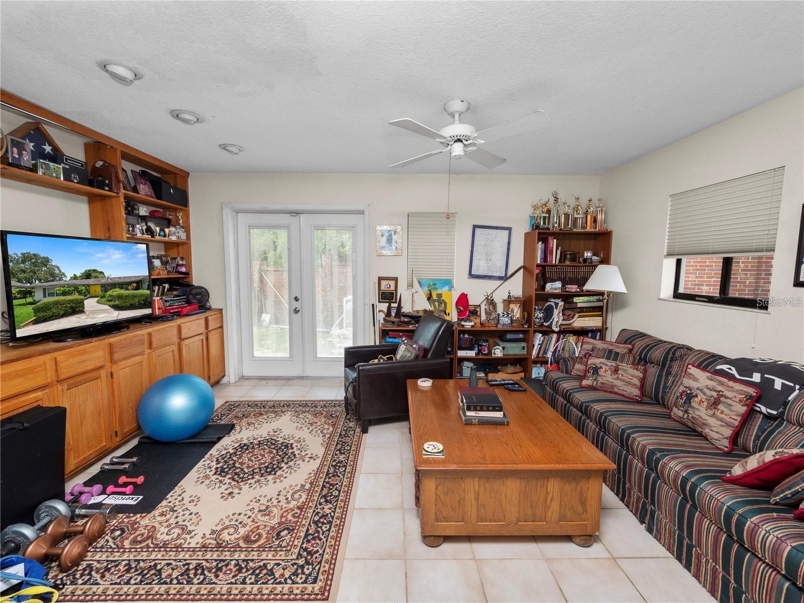 Image 33 of 49 For 2118 Lake Bentley Court