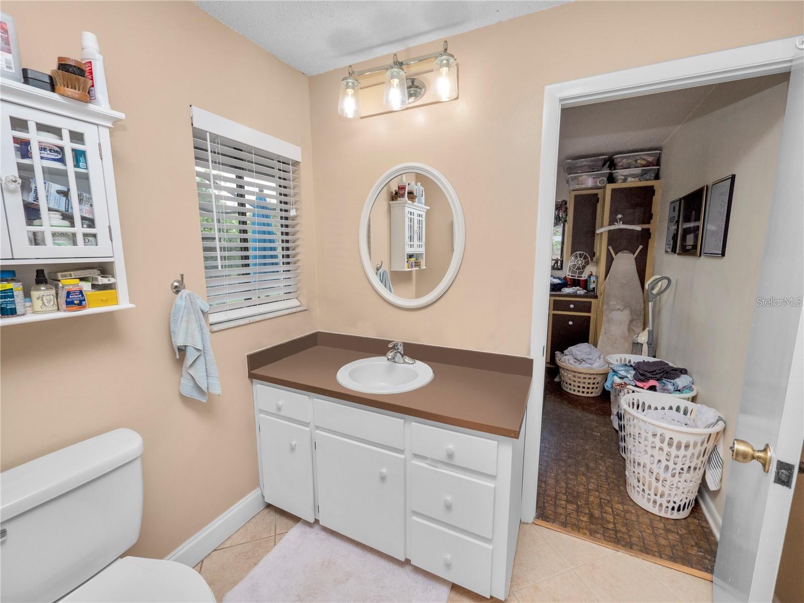 Image 36 of 49 For 2118 Lake Bentley Court