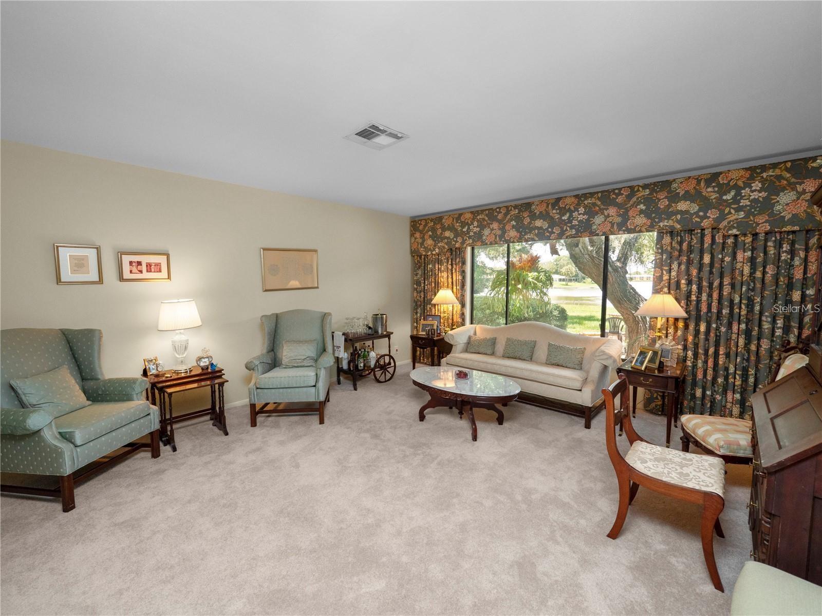 Image 9 of 49 For 2118 Lake Bentley Court