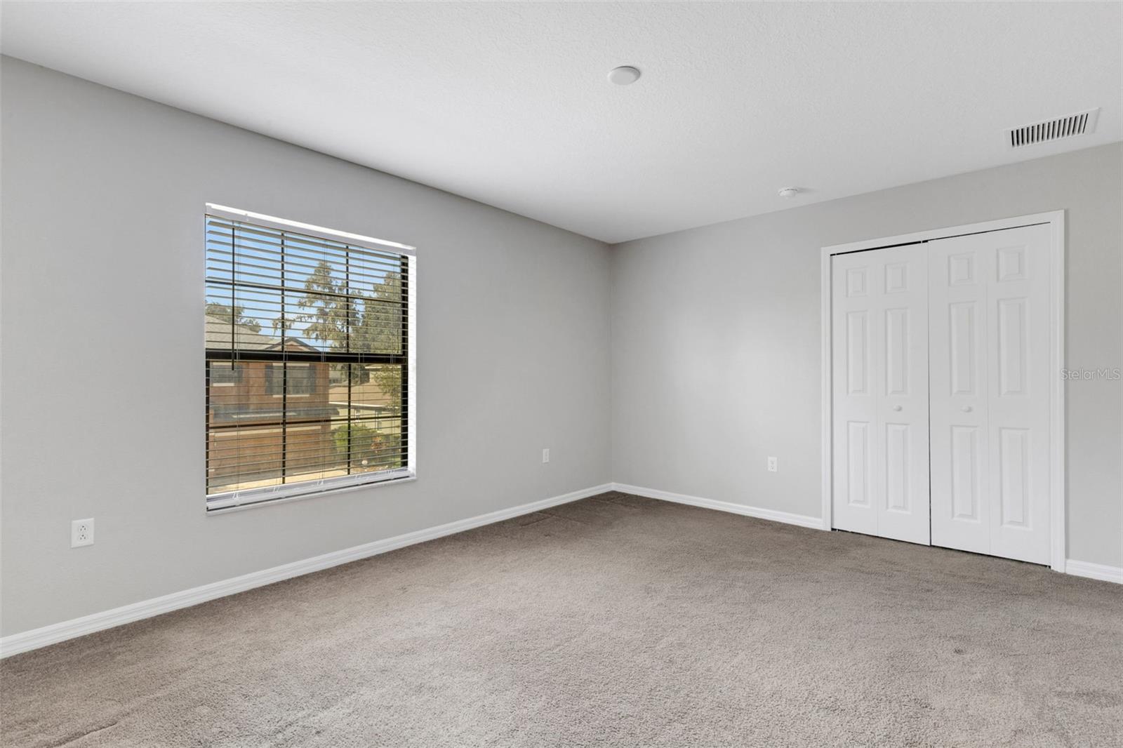 Image 29 of 39 For 313 Oak Landing Drive