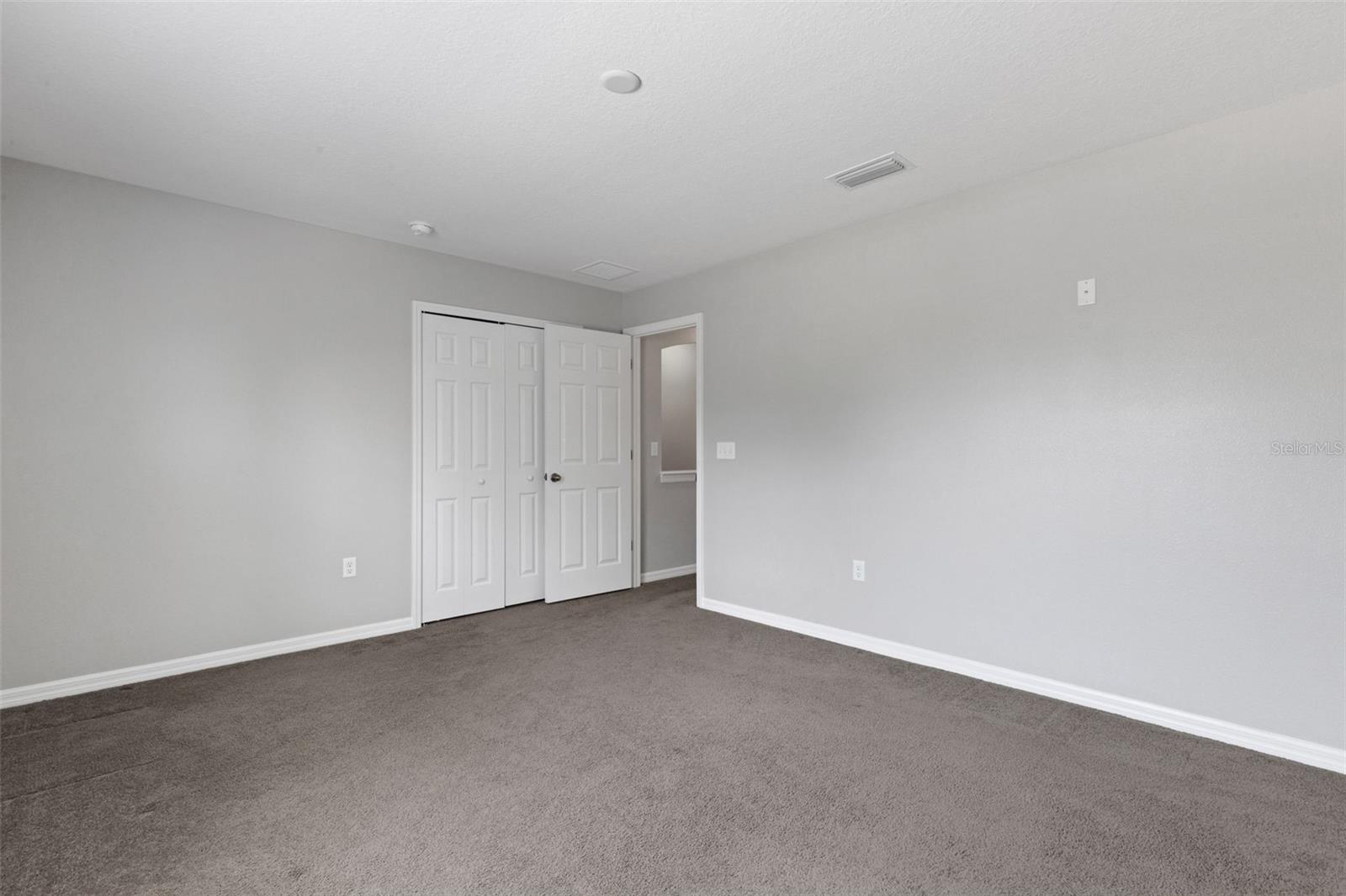 Image 30 of 39 For 313 Oak Landing Drive