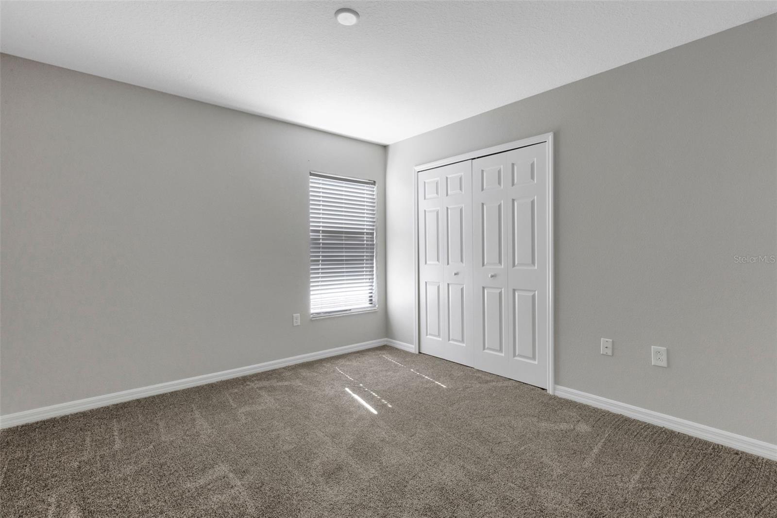 Image 31 of 39 For 313 Oak Landing Drive