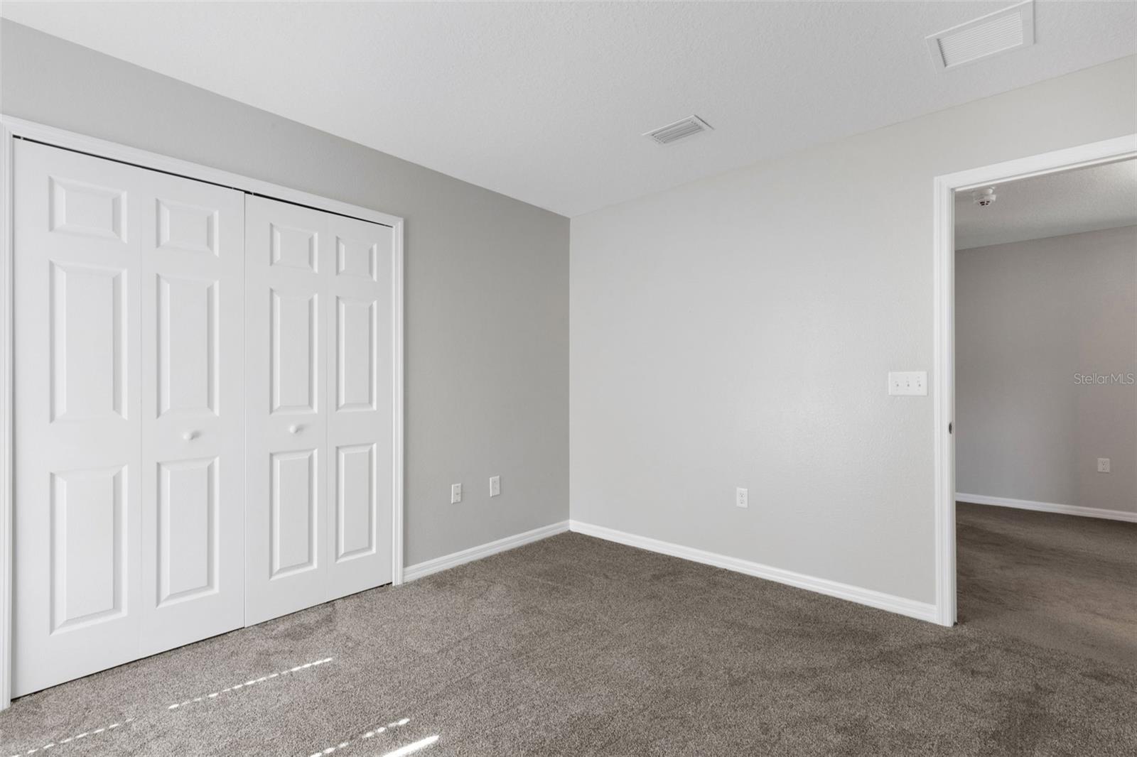 Image 32 of 39 For 313 Oak Landing Drive