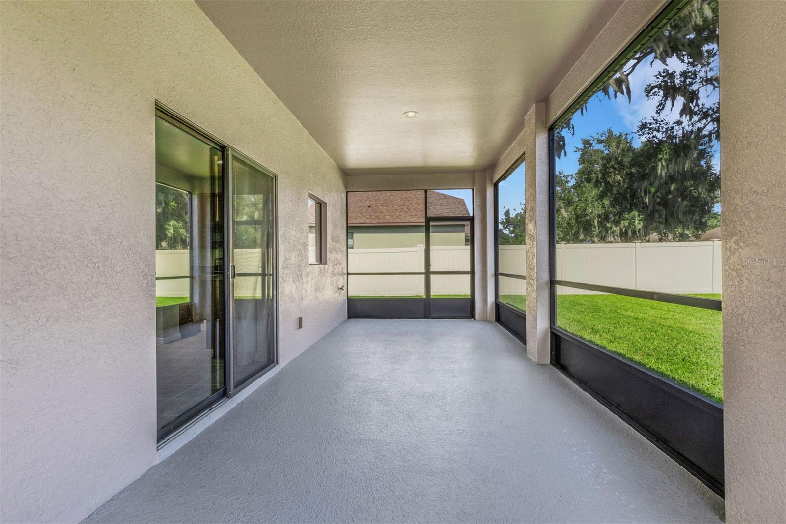 Image 35 of 39 For 313 Oak Landing Drive