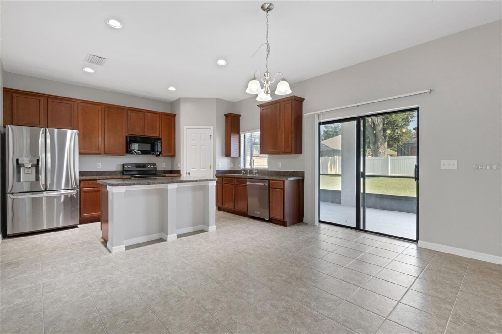 Image 9 of 39 For 313 Oak Landing Drive