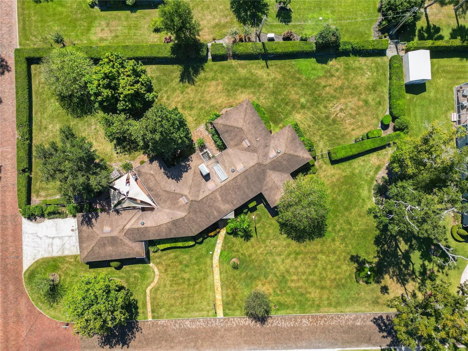 Image 16 of 85 For 911 Sagamore Street