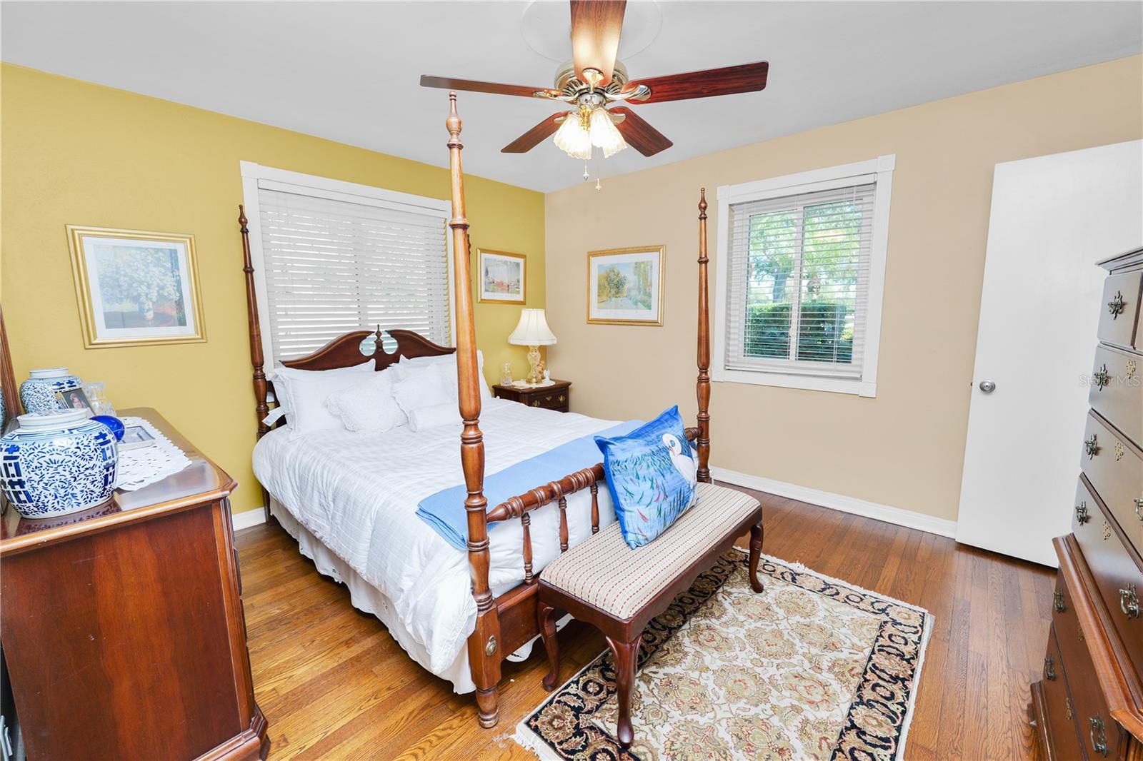 Image 24 of 85 For 911 Sagamore Street