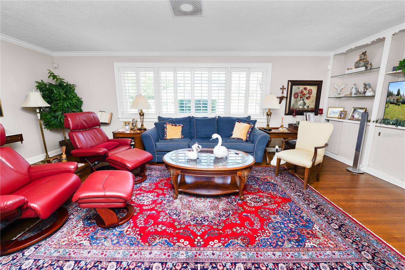 Image 38 of 85 For 911 Sagamore Street