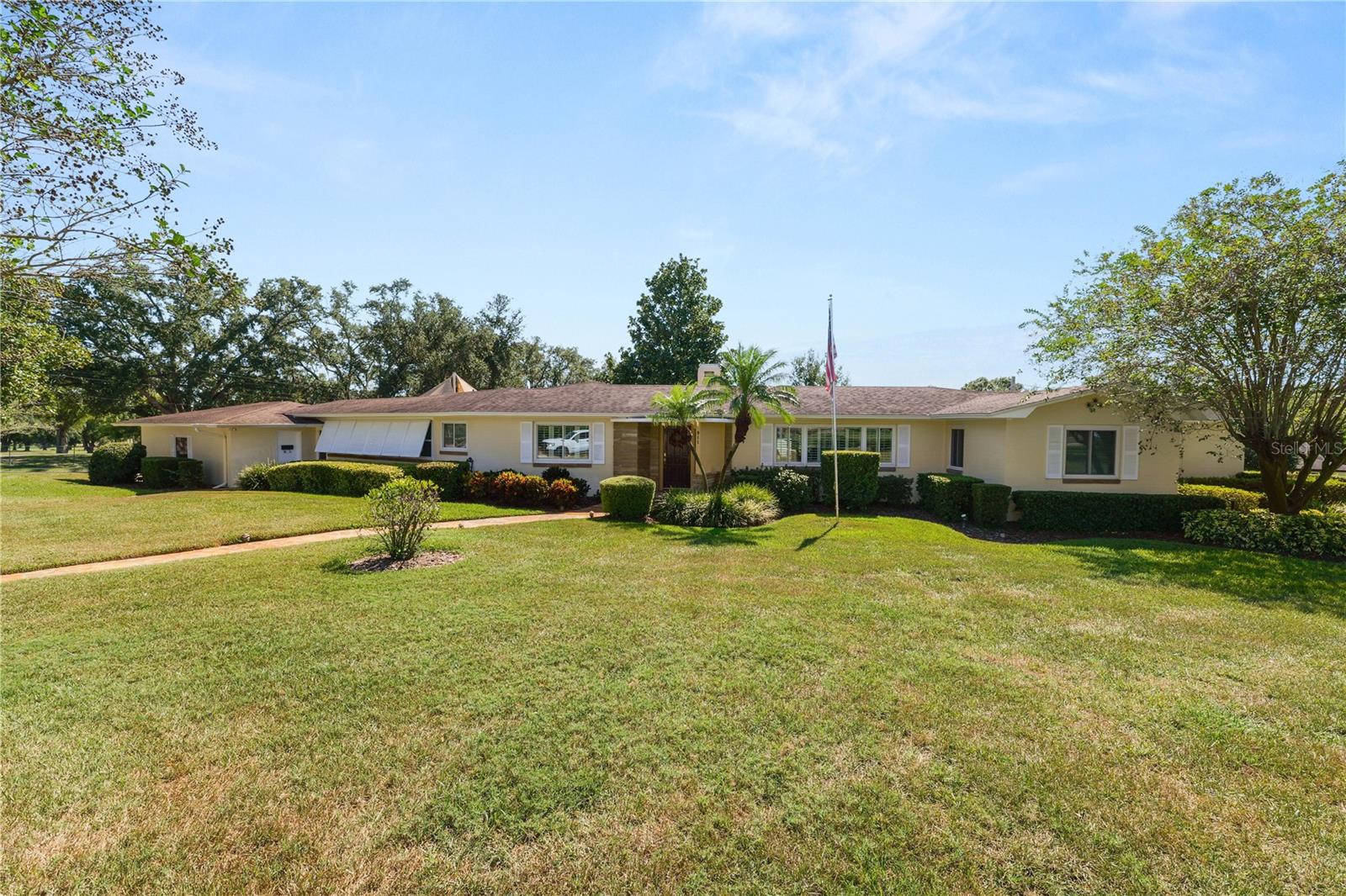 Image 4 of 85 For 911 Sagamore Street