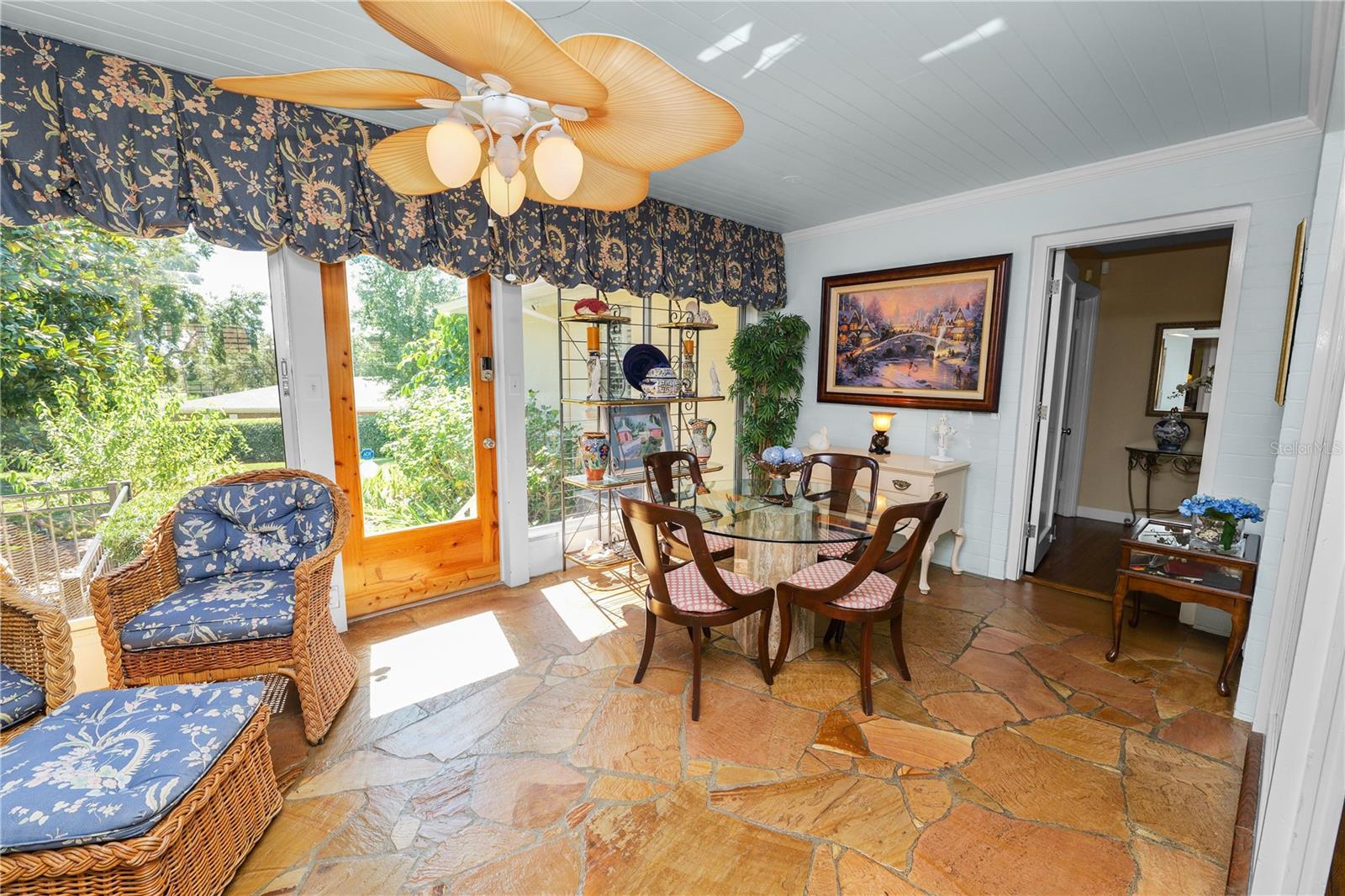 Image 40 of 85 For 911 Sagamore Street