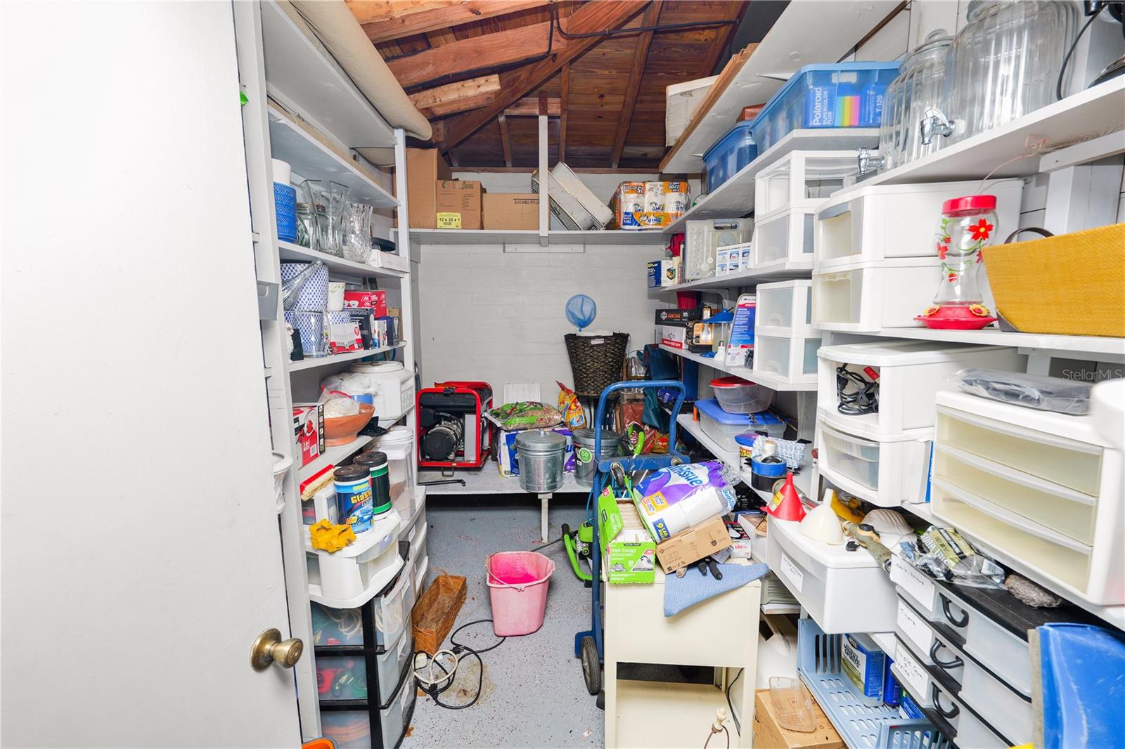 Image 65 of 85 For 911 Sagamore Street