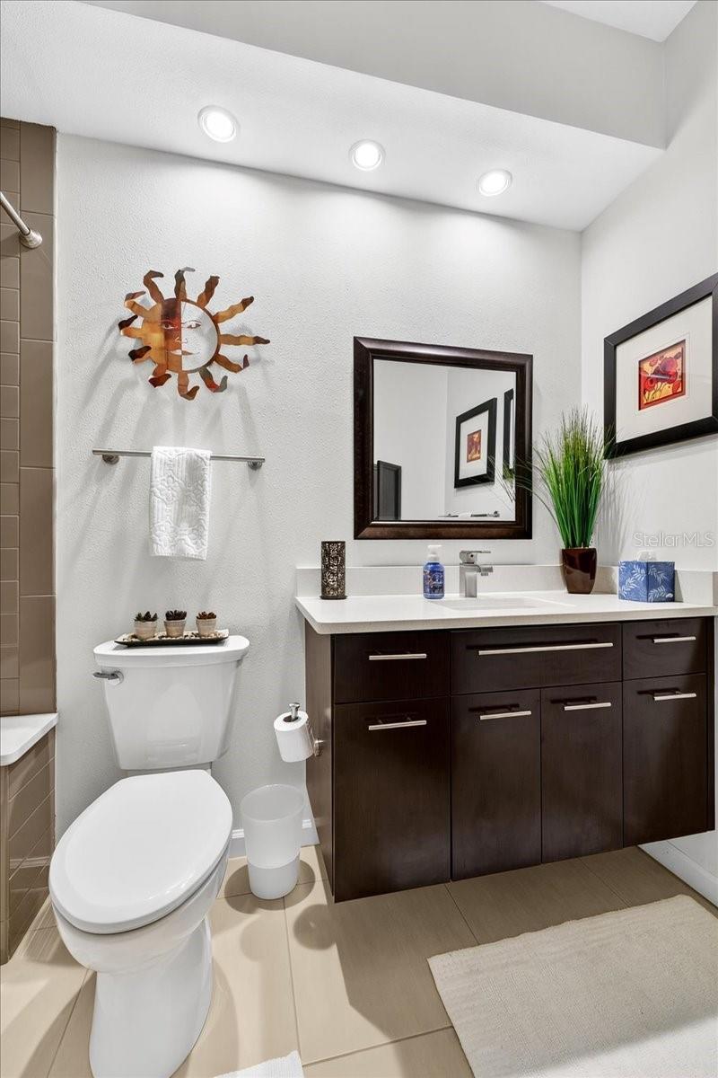 Image 30 of 34 For 445 Enclave Place 445