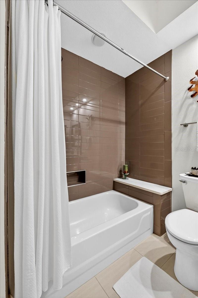 Image 31 of 34 For 445 Enclave Place 445