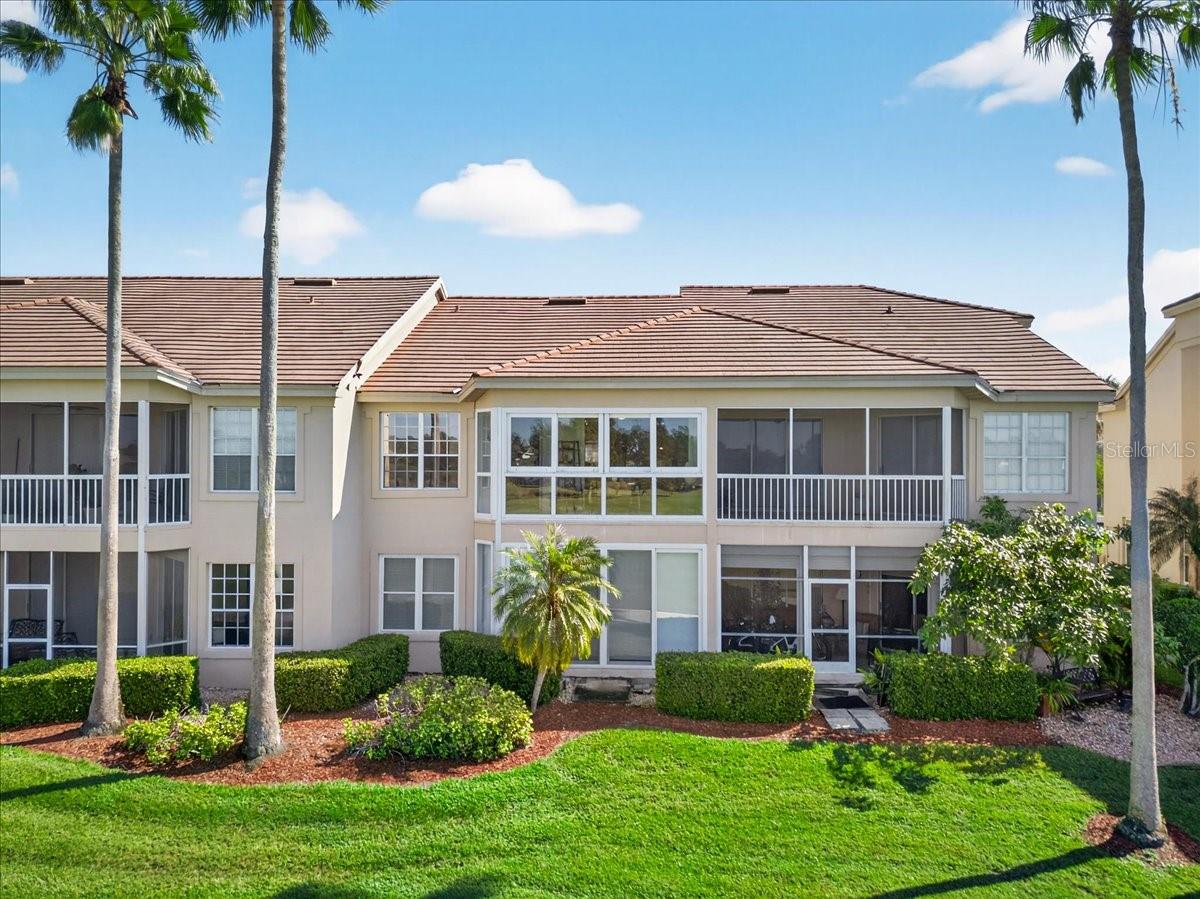 Image 5 of 34 For 445 Enclave Place 445