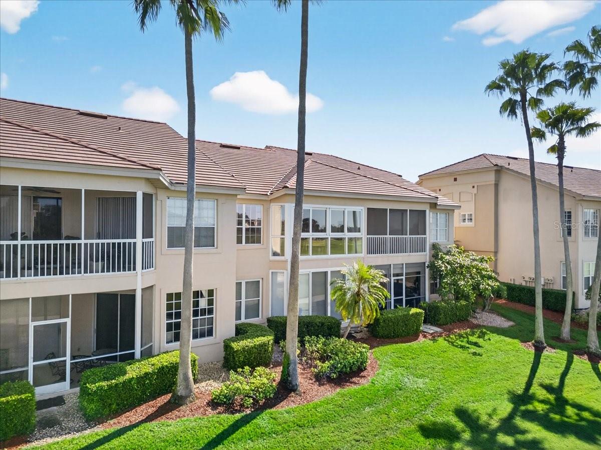 Image 6 of 34 For 445 Enclave Place 445