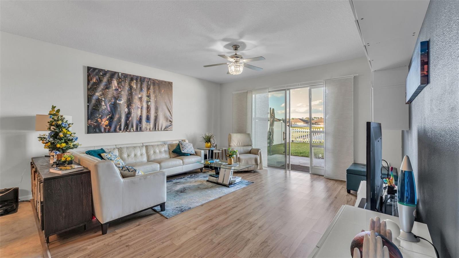 Image 10 of 39 For 8615 Rindge Road