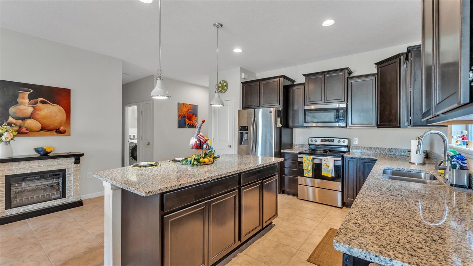 Image 14 of 39 For 8615 Rindge Road