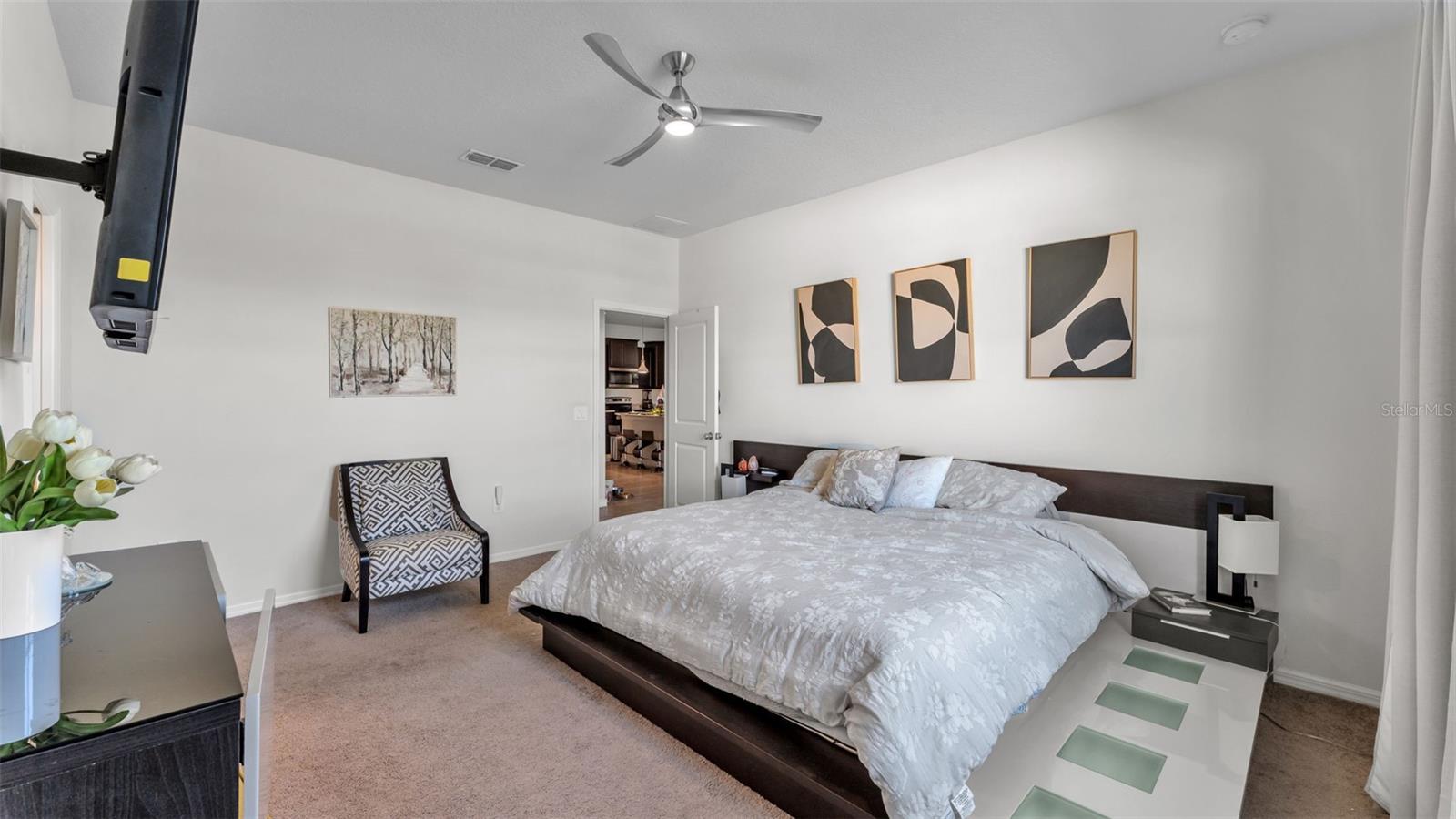 Image 18 of 39 For 8615 Rindge Road