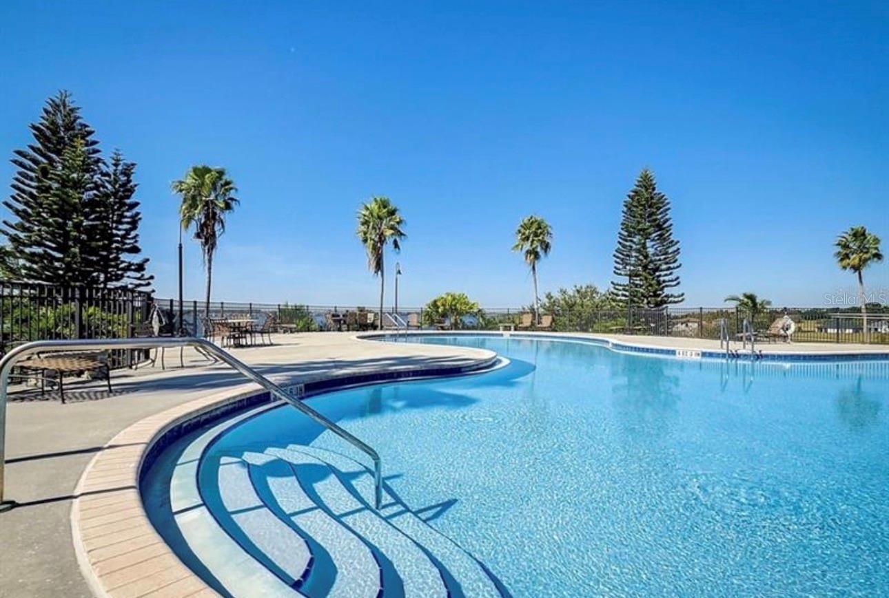 Image 10 of 20 For 808 Waterfern Trail Drive