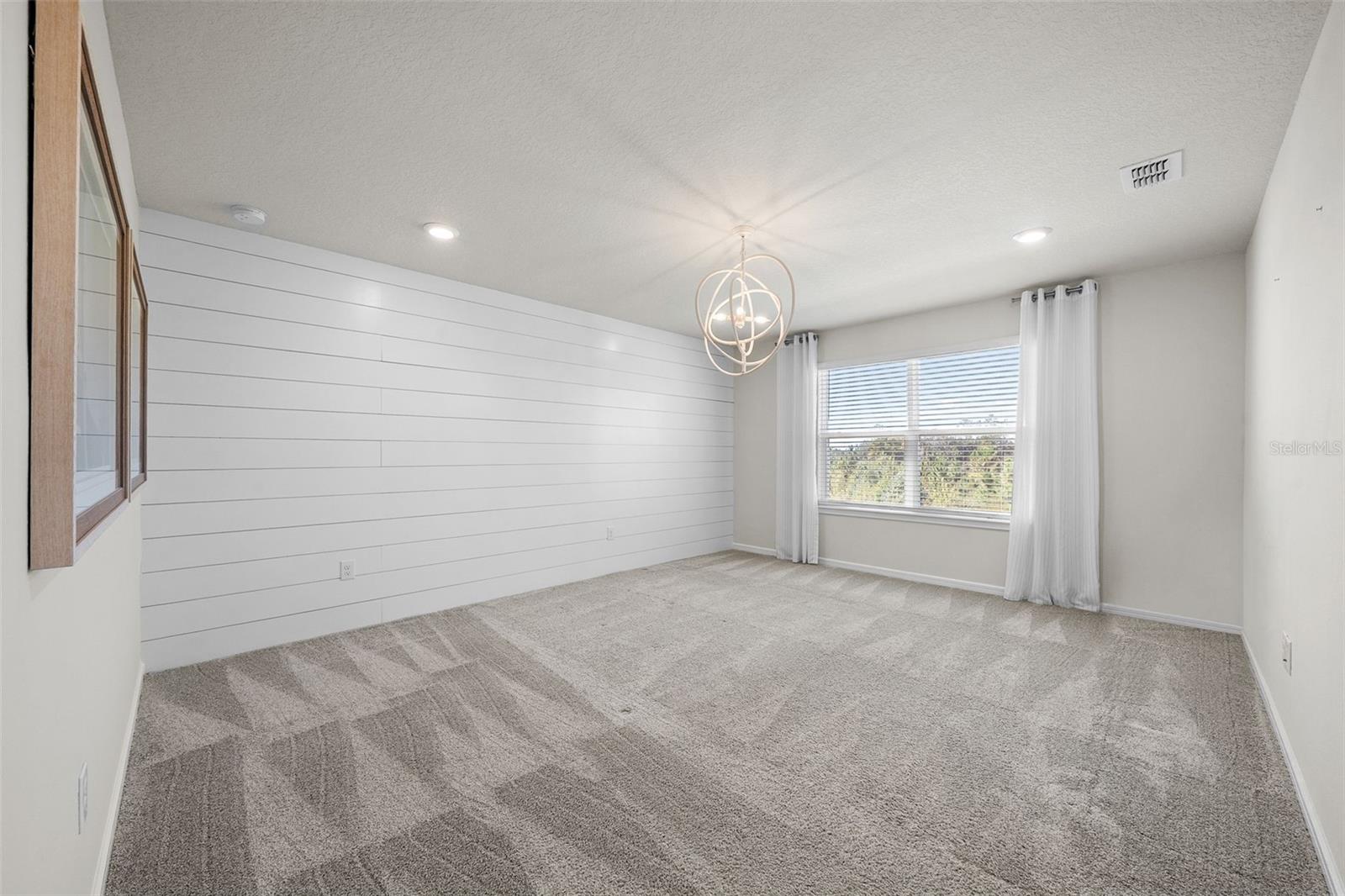 Image 19 of 46 For 5369 Elmview Crossing
