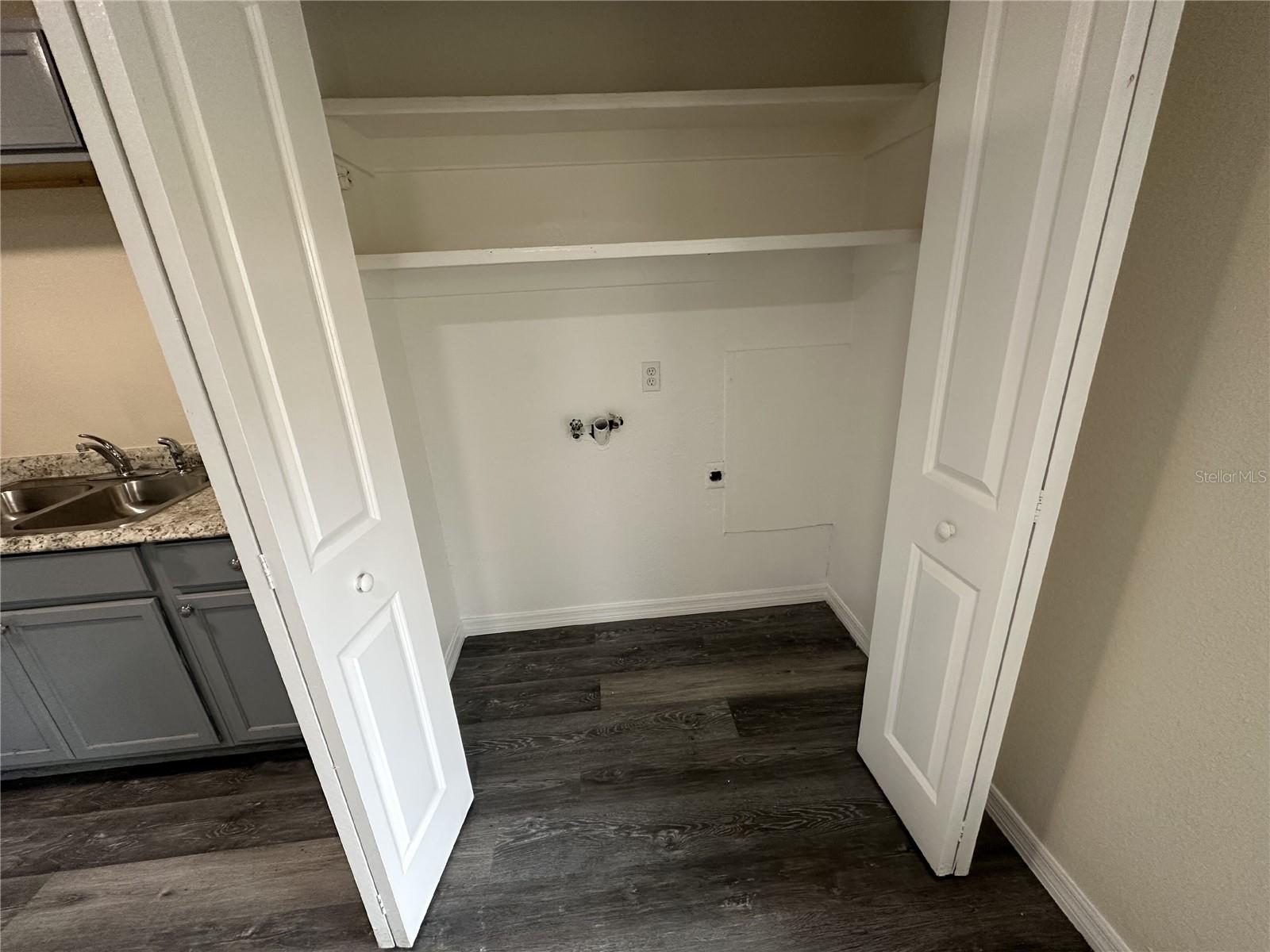 Image 4 of 8 For 453 Beech Avenue