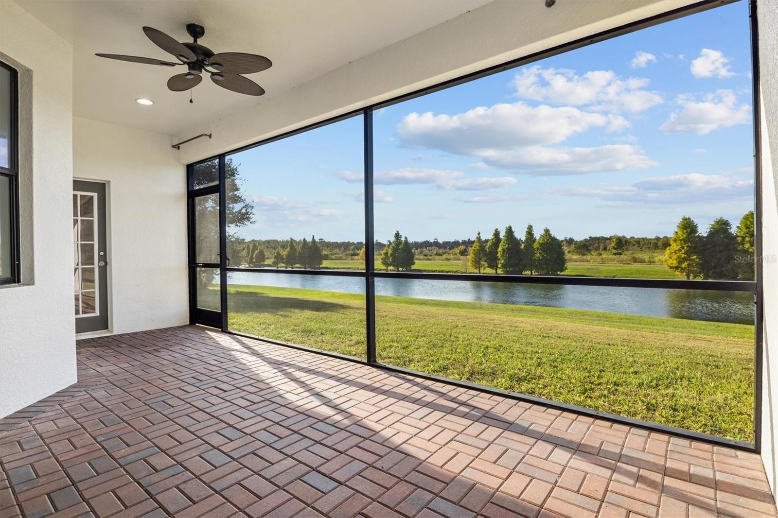 Image 19 of 63 For 4056 Sunset Lake Drive